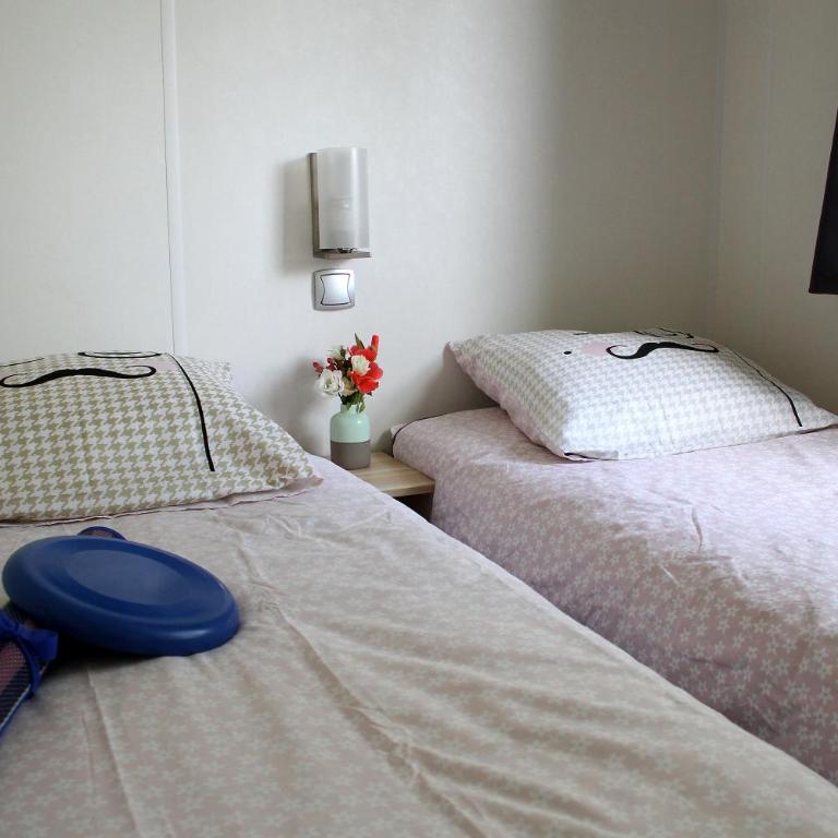 Camping Resort Les Champs Blancs - Mobile Home avec Climatisation (6 Adultes) - 3