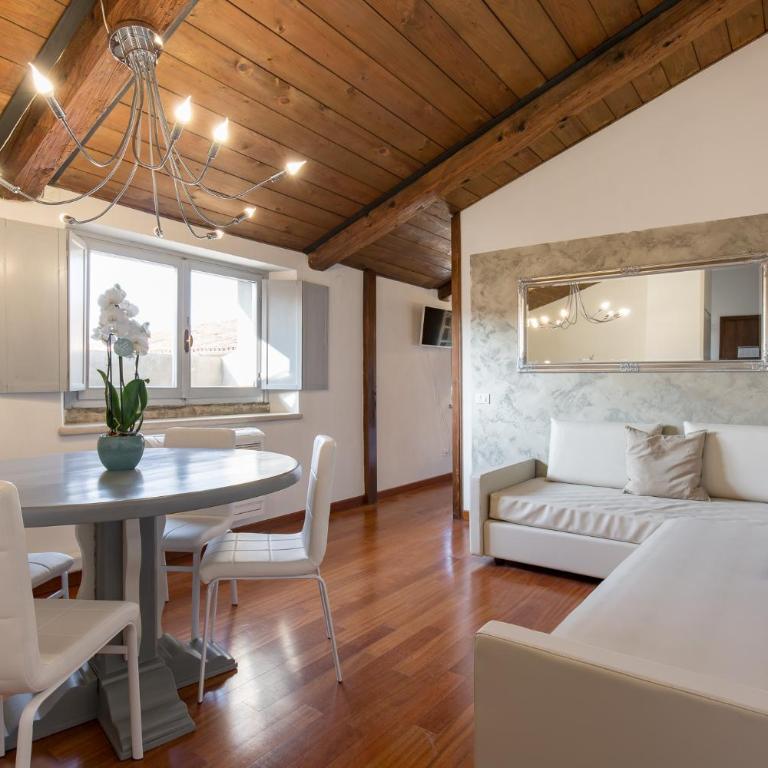 Rooms Castelvecchio - Palazzo Canossa - Appartamento Superior - 3