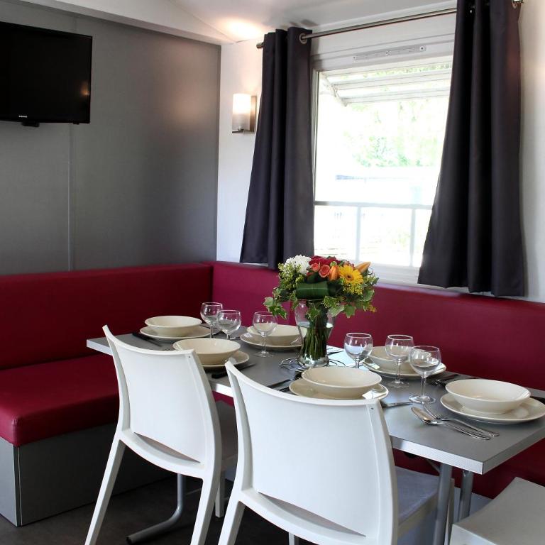 Camping Resort Les Champs Blancs - Mobile Home Confort (6 Personnes) - 4