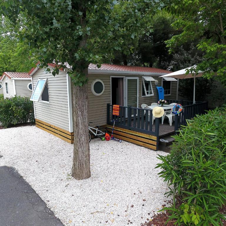 Camping Resort Les Champs Blancs - Mobile Home Confort (6 Personnes) - 1