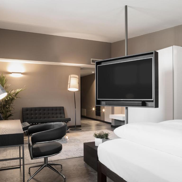 Guesthouse Suiteseven - Suite Attico - 11
