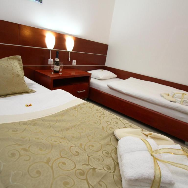 Guesthouse Villa Inn - Triple Room - 11