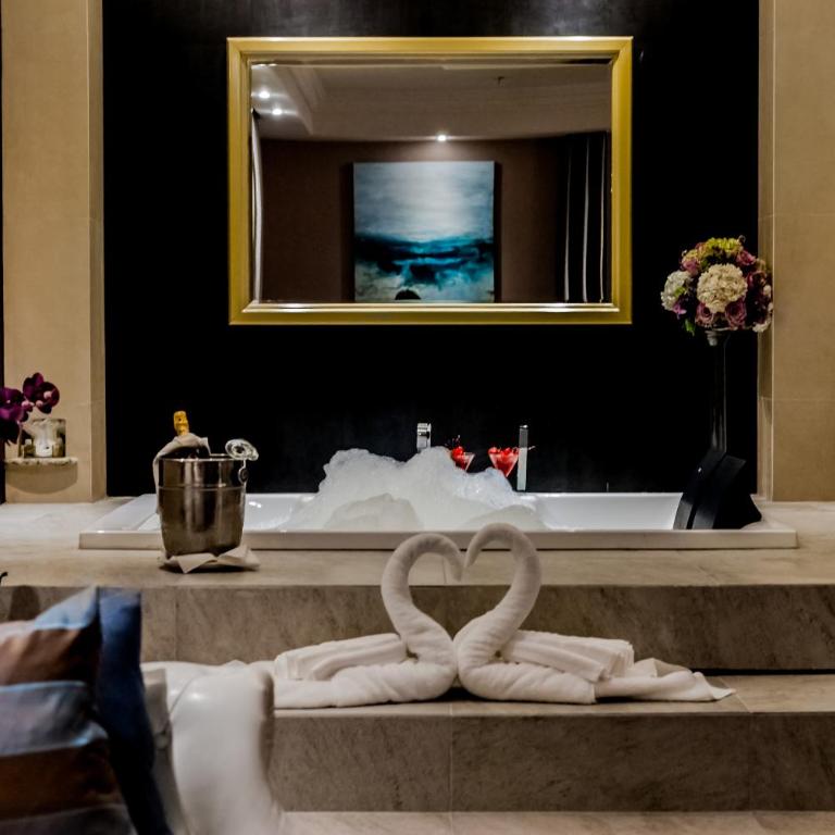 Hotel Ticuán - Deluxe Suite - 4