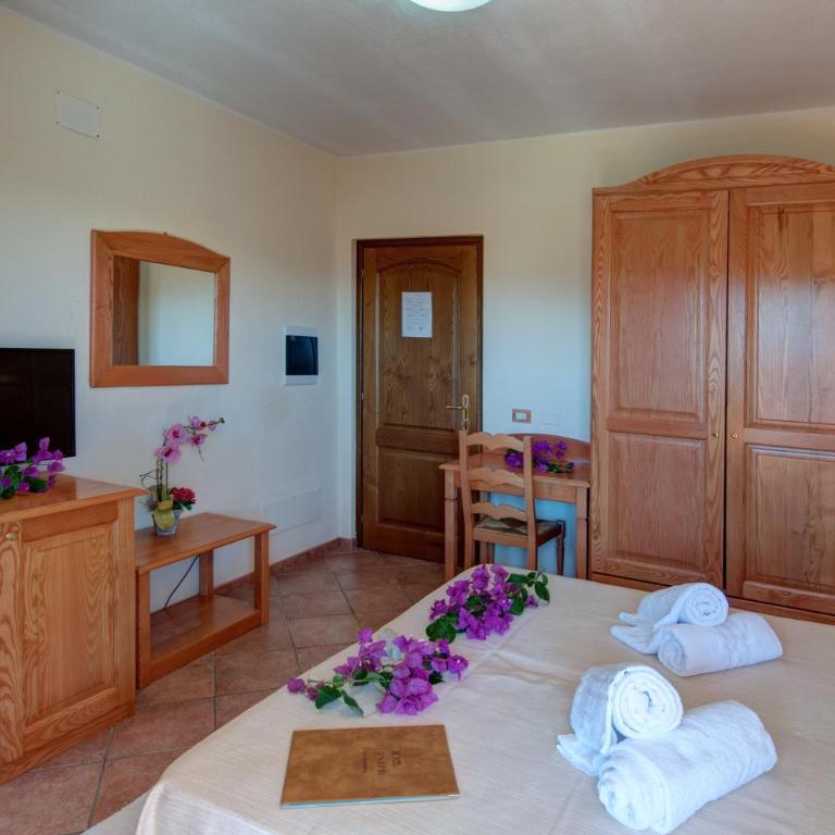 I Ginepri Hotel - Camera Matrimoniale con Balcone - 1