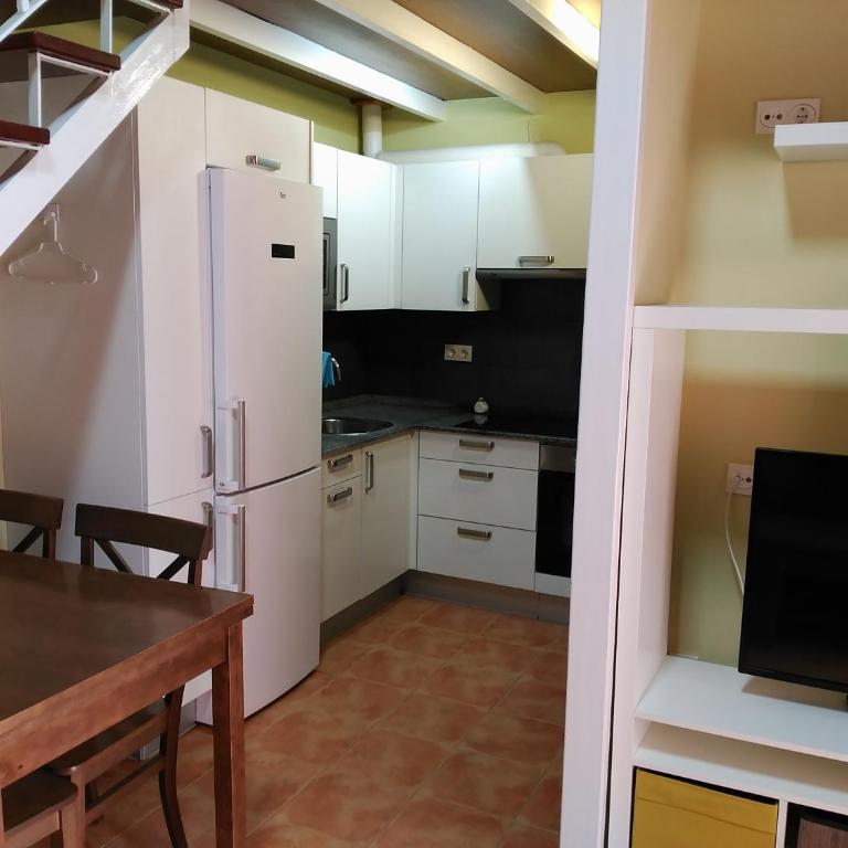 Hotel y Apartamentos El Camín - One-Bedroom Apartment - 4