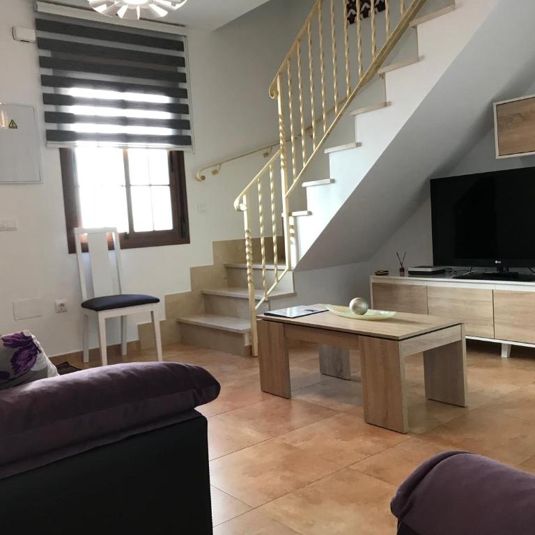 Leyre's House - Terrace & Sun - Casa - 16