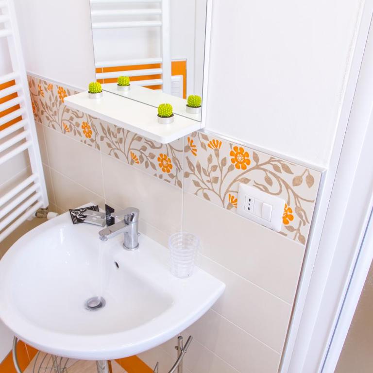 Vanni House 68 - Apartment with Shower - 17