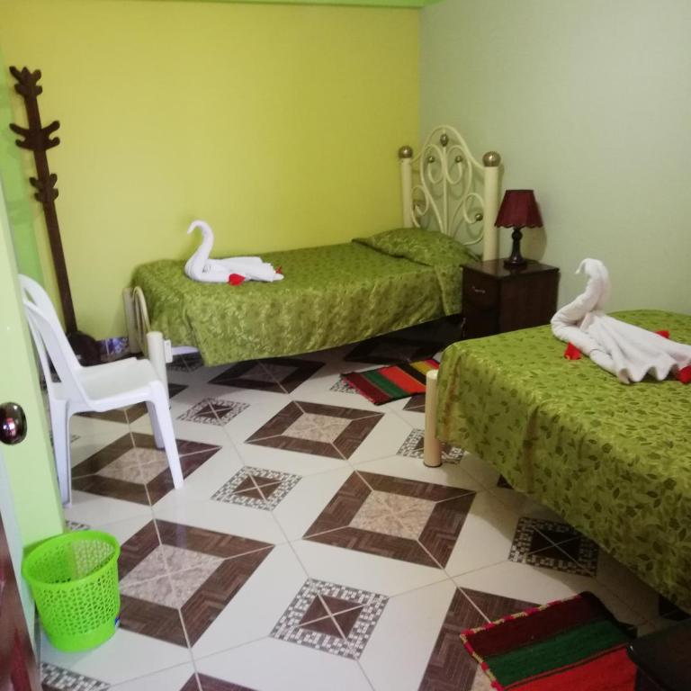 Hotel Aguilar - Standard Twin Room with Shared Bathroom - 3