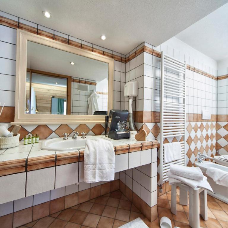 Chalet Mattias - Suite con Vasca Idromassaggio (2 Adulti) - 5