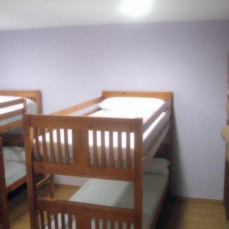 Albergue Turístico Rio Aragon - Posto Letto in Dormitorio con 10 Letti - 6