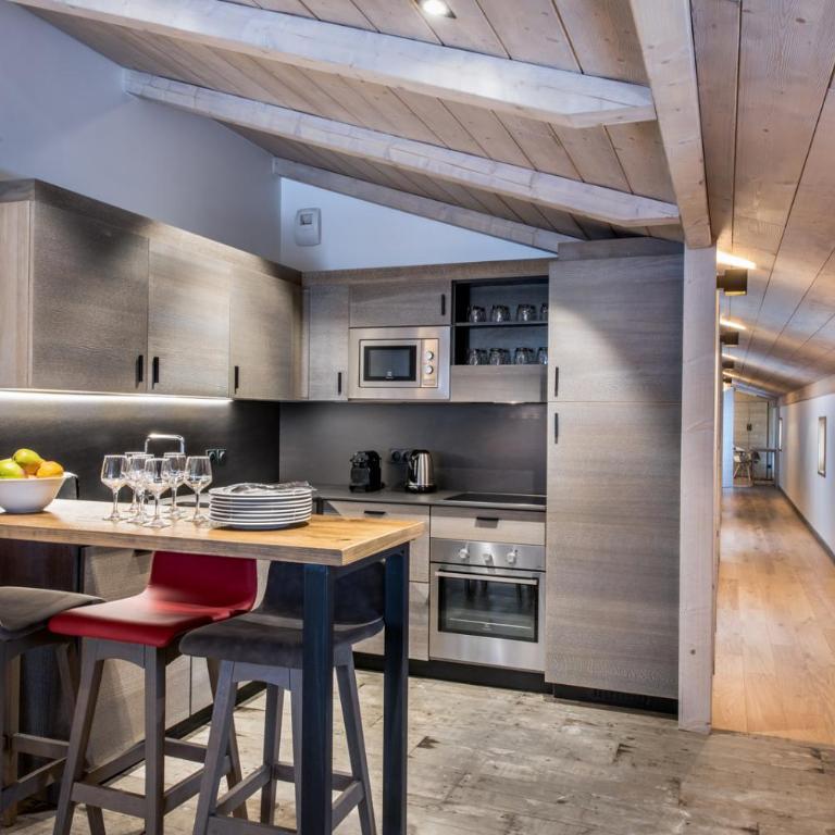 Chalet Skadi - Village Montana - Four Bedroom Apartment with fireplace (8 Adults) - 1