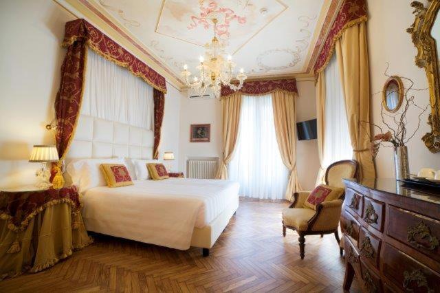 Hotel Jolanda - Junior Suite - 4
