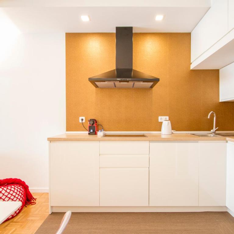 Puerta de Atocha - Acogedor estudio para 4 con piscina - Apartamento - 11