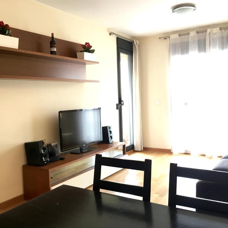 Sun Apartament Valencia @ City Arts & Sciences + Parking - Apartment with Balcony - 3