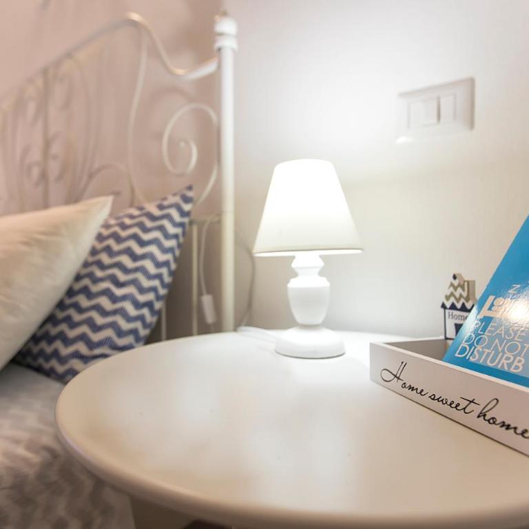 White Charme Rooms -Self Check in- - Camera Matrimoniale Piccola - 1