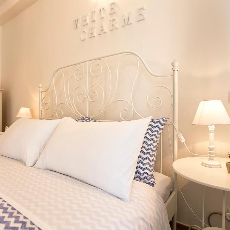 White Charme Rooms -Self Check in- - Camera Matrimoniale con Bagno Privato - 5