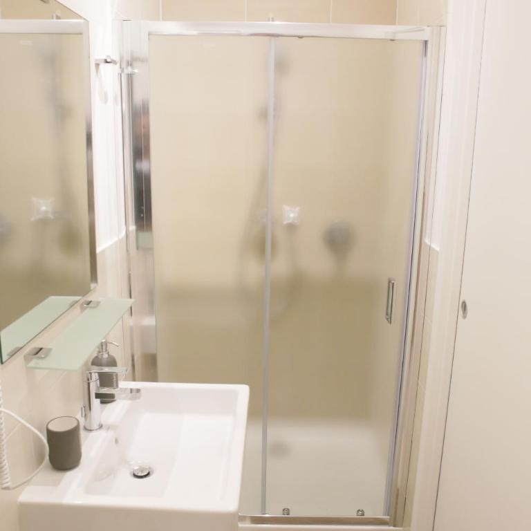 SoleLuna Fiera 6 Rooms - Double Room with Private Bathroom - 16
