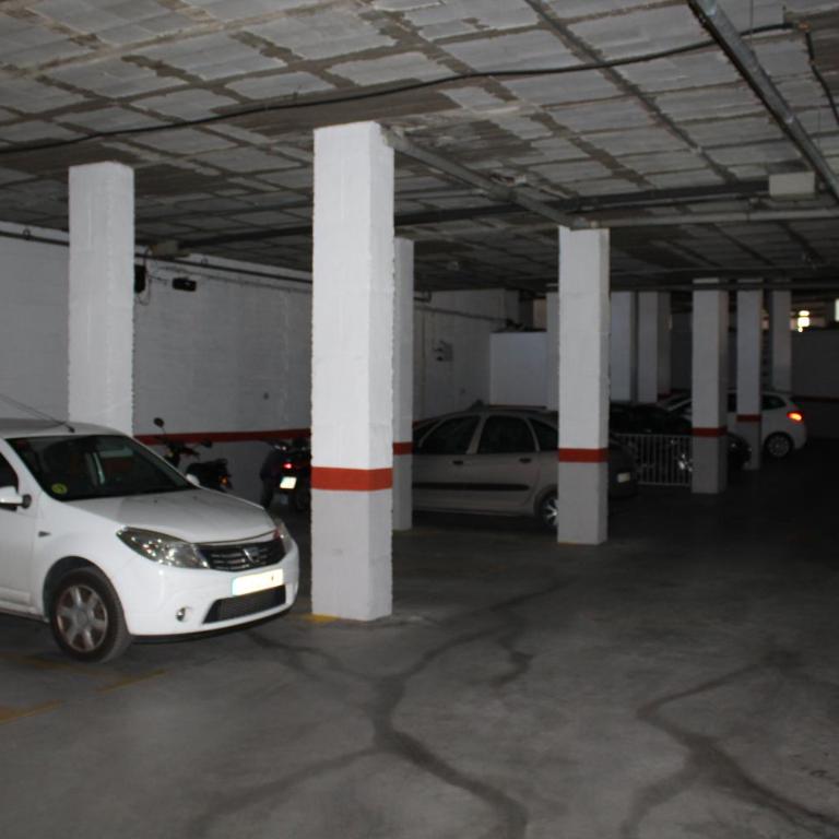 Apartamento con parking gratuito - Apartment - 54
