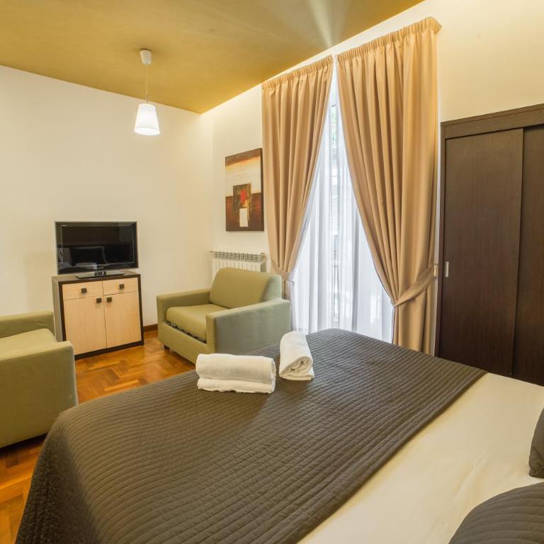 B&B Chiaia 32 - Monolocale (2 Adulti) - 21