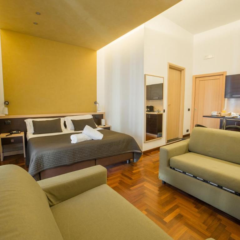 B&B Chiaia 32 - Monolocale (2 Adulti) - 5