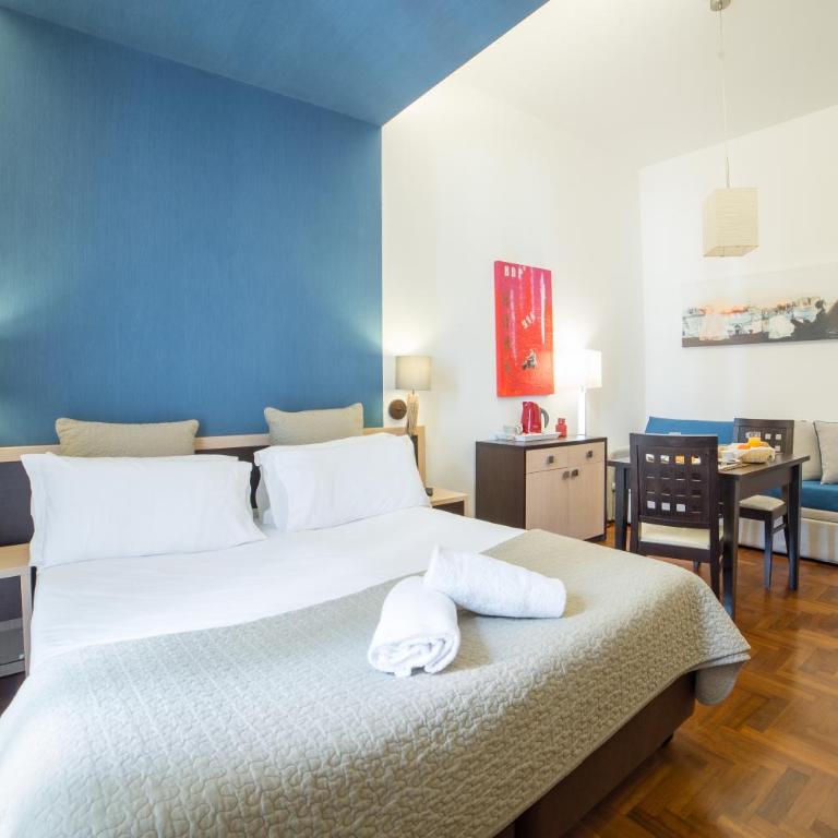 B&B Chiaia 32 - Monolocale (2 Adulti) - 10