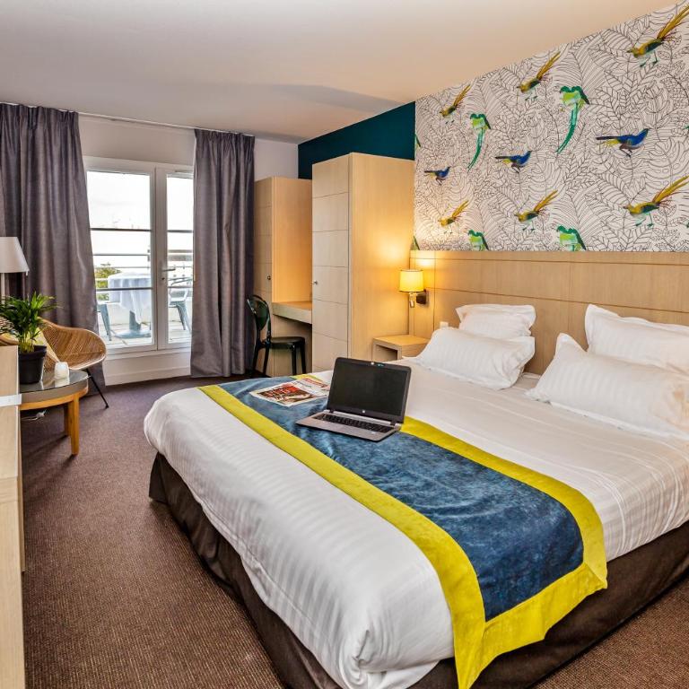 Best Western Plus Hôtel Vannes Centre Ville - Chambre Familiale en Duplex - 7
