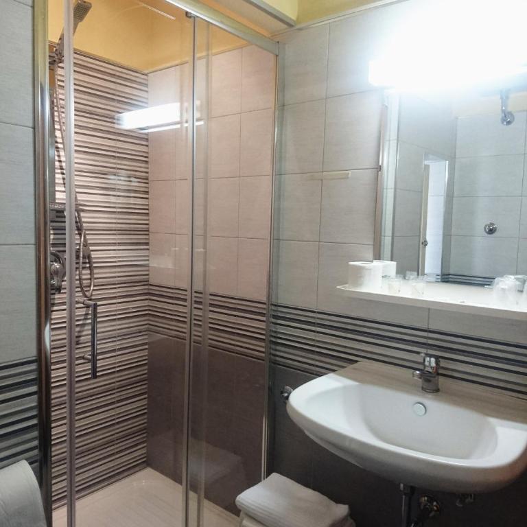 Giappone Inn Parking Hotel - Camera Singola - 5