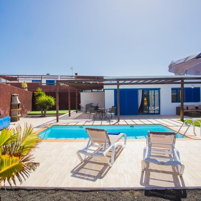 Las Marinas Deluxe - Villa - 2