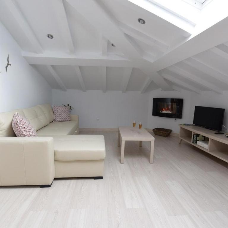 Apartamentos LLANES & GOLF - One-Bedroom Apartment - 8