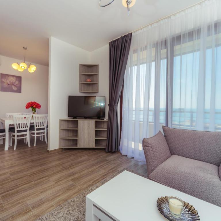 Apartments Monte Re - Three-Bedroom Apartment - 6