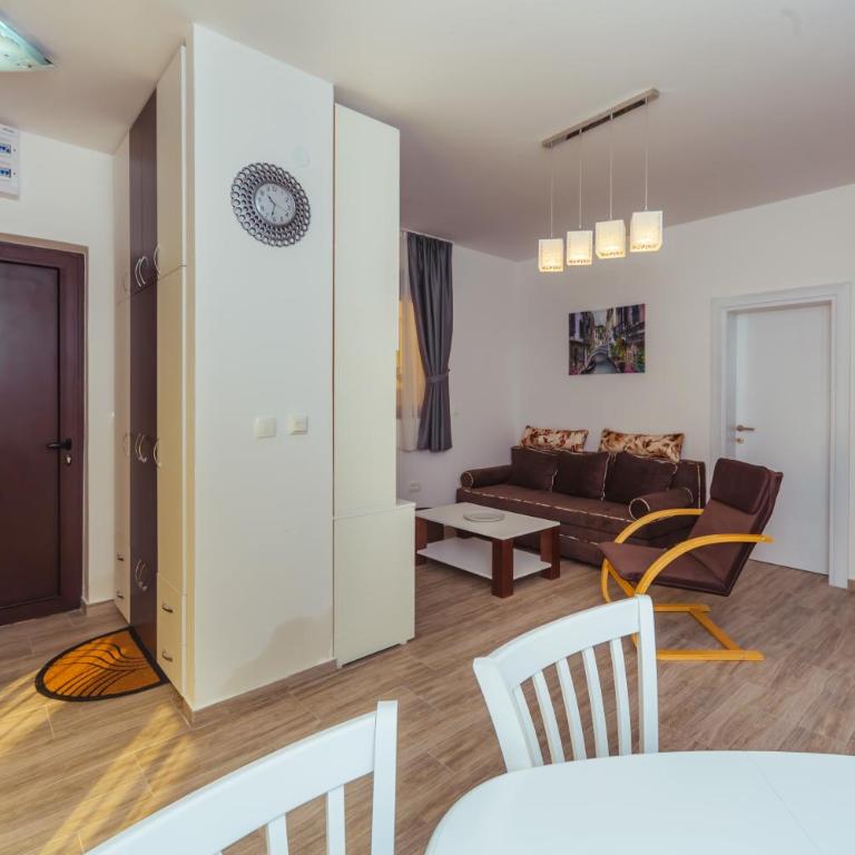 Apartments Monte Re - One-Bedroom Apartment - 3