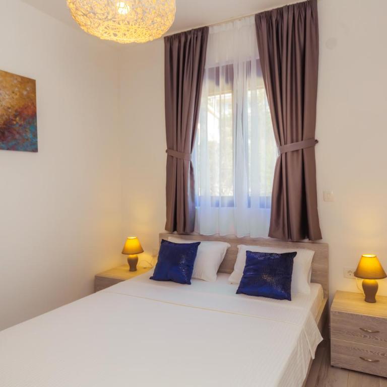 Apartments Monte Re - Three-Bedroom Apartment - 7