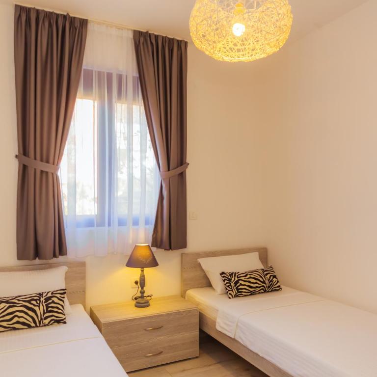 Apartments Monte Re - Three-Bedroom Apartment - 14