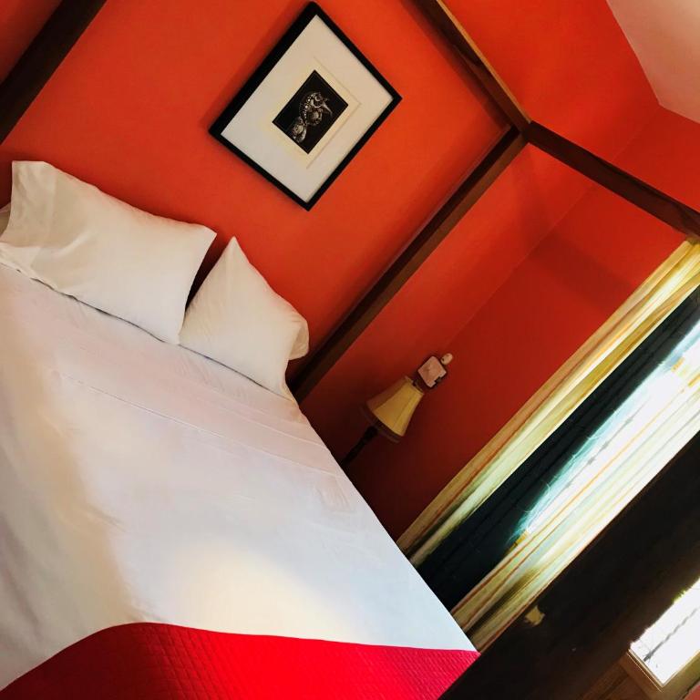 Azul Cielo Hostel - King Suite with Balcony - 6