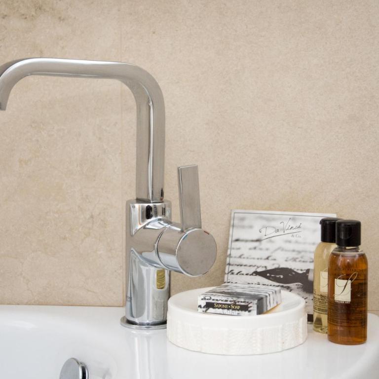 Residenza Romantica - Camera Matrimoniale Deluxe con Bagno Privato Esterno - 20