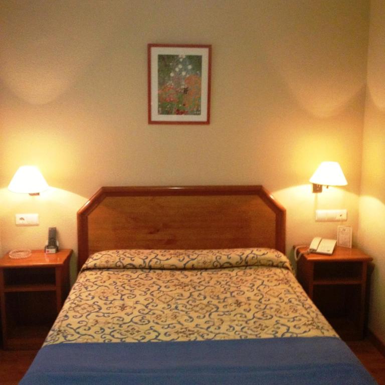 Hotel Hispania - Habitación Individual Petite - 3