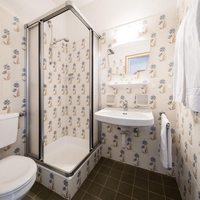Apartments Obermayr - Apartment mit 2 Schlafzimmern und Poolblick - 9