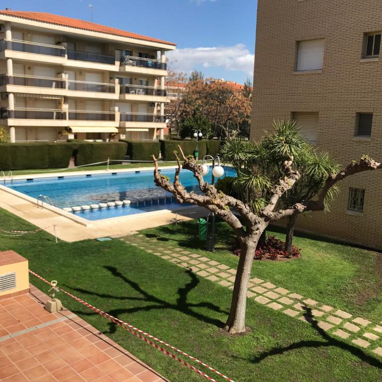 Apartamentos Llobregat - Apartment - 28