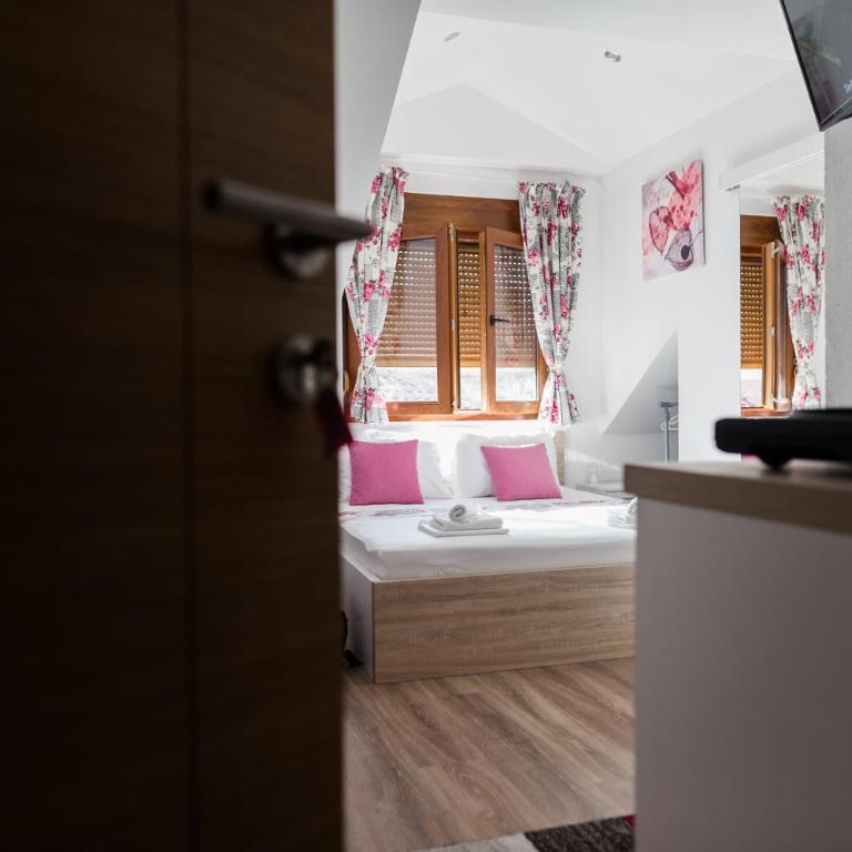Minela Studios - Studio Apartment - 1