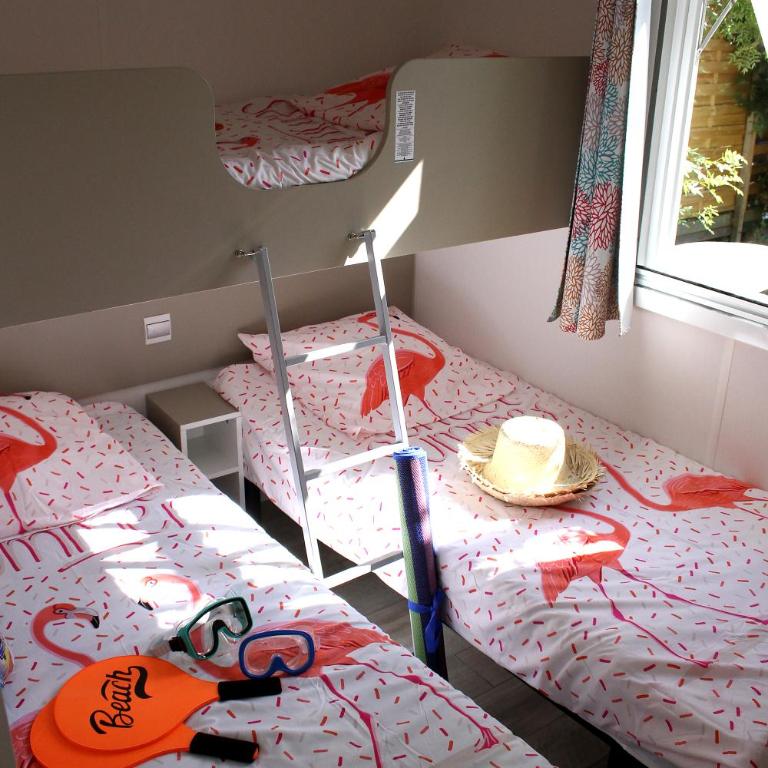 Camping Resort Les Champs Blancs - Mobile Home de Luxe (5 Personnes) - 3