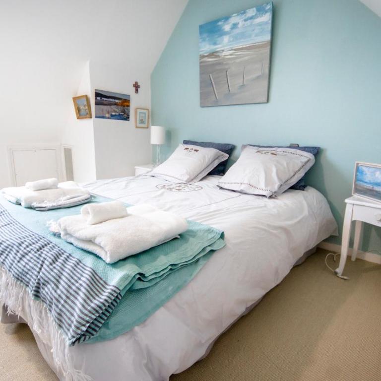 Le champ du Renne - Chambre Familiale avec Salle de Bains Commune - 4