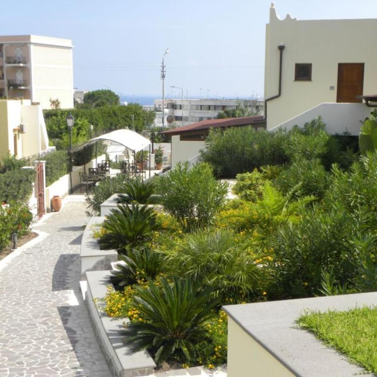 Hotel Borgo Eolie - Economy Double or Twin Room - 1
