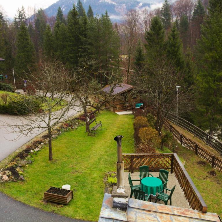 Pension Eckschlager - Doppelzimmer mit Gartenblick - 3