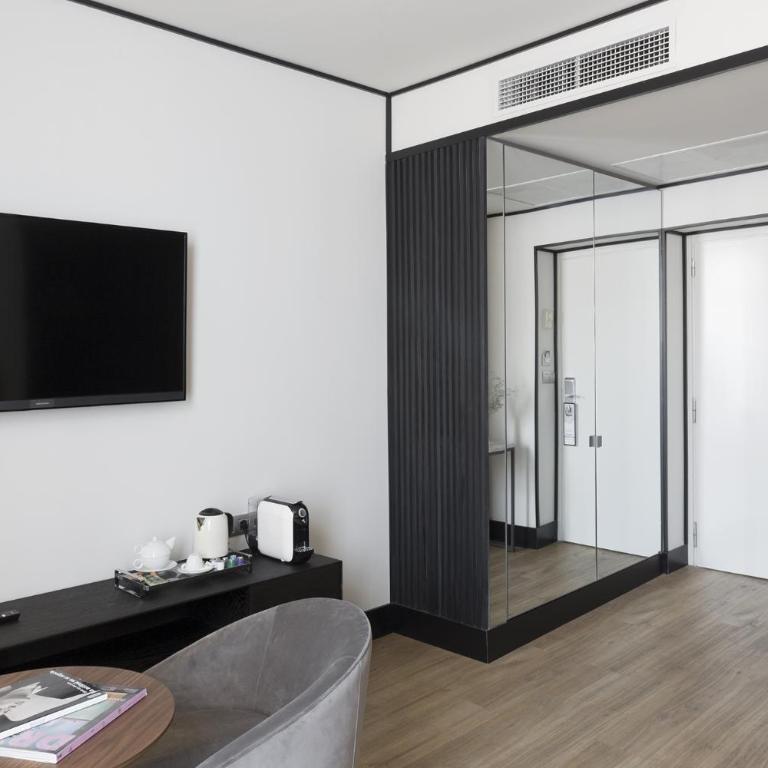 ICON Embassy - Habitación Doble Deluxe con terraza - 9