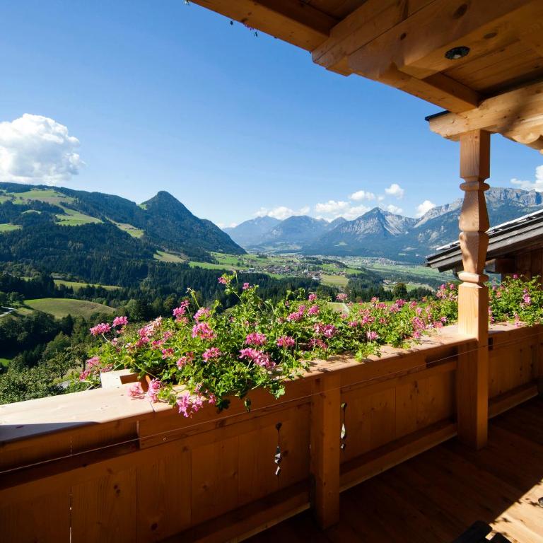 Hotel & Alpengasthof Pinzgerhof - Deluxe Dreibettzimmer mit Balkon - 2