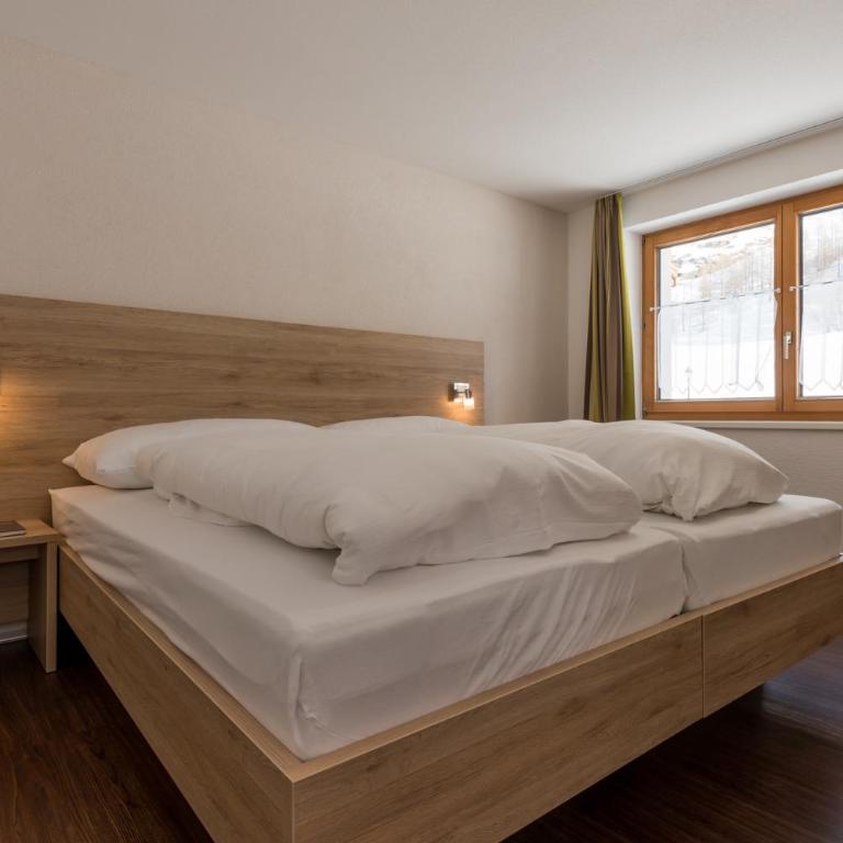 Apartments Alpenrose - Apartment mit Blick auf die Berge - 4