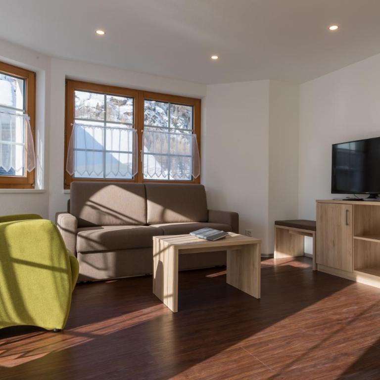 Apartments Alpenrose - Apartment mit Blick auf die Berge - 3