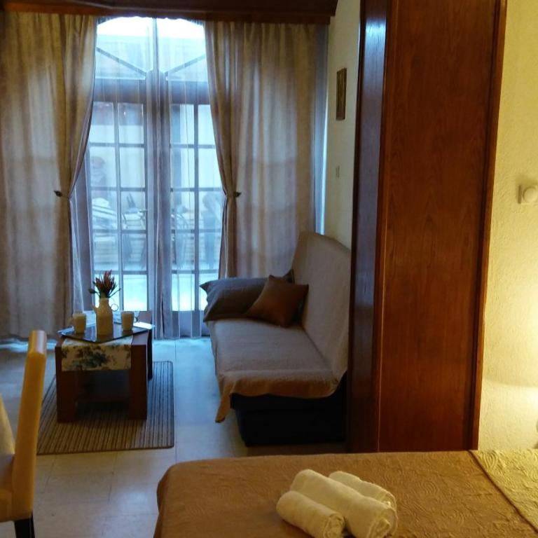 Guest house Villa Castio - Studio with Terrace - 13