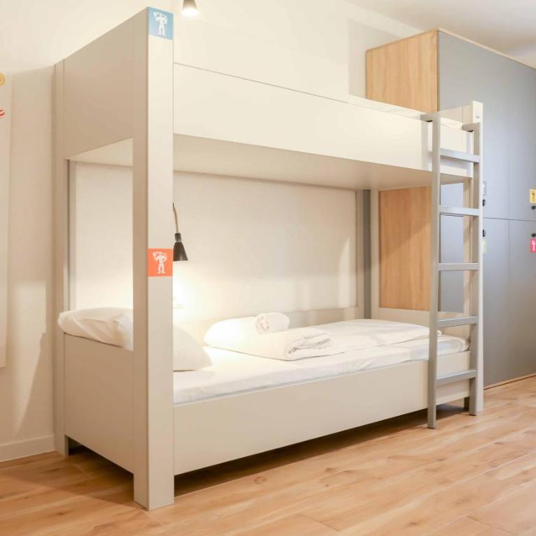 Hostel Kucha - Krevet za Jednu Osobu u 6-krevetnoj Spavaonici - 2