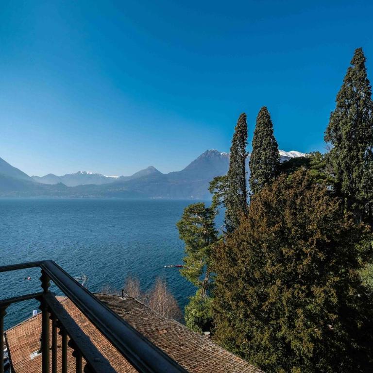 Albergo Milano - Camera Matrimoniale/Doppia con Letti Singoli con Vista Lago Parziale - 5